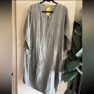 Organic cotton summer chore dress with pockets